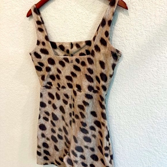 WeWoreWhat Women's Leopard Print Romper - Picture 4 of 11